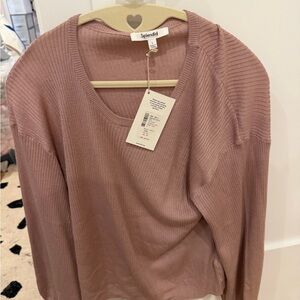 NWT Dusty pink size large splendid sweater. Retails at $160
